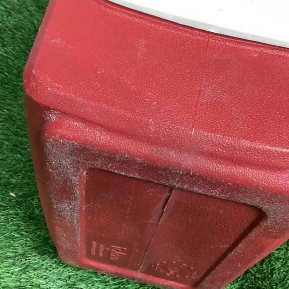 Vintage Little Playmate by Igloo Push Button Red White Logo Cooler - Picture 14 of 16